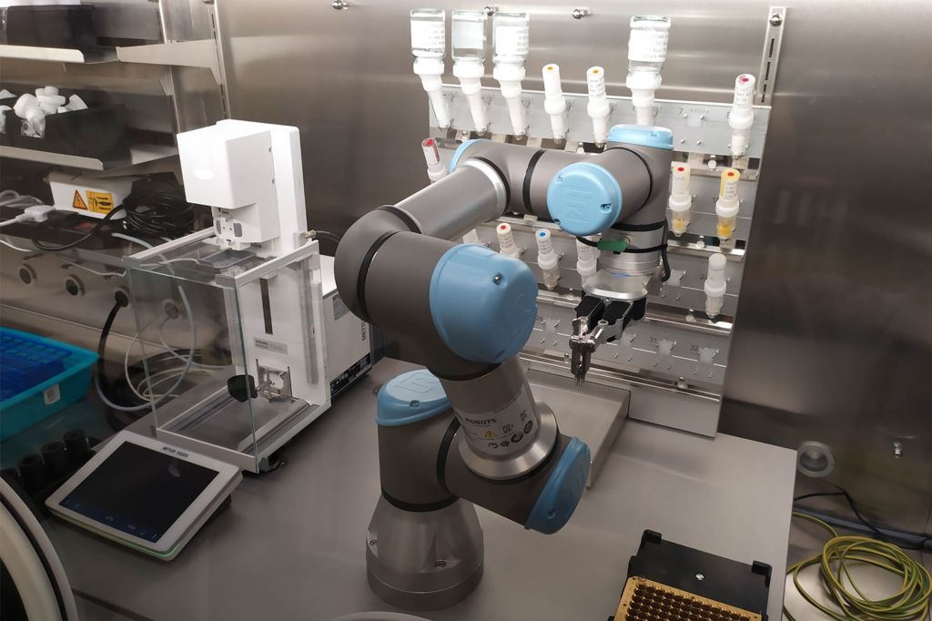 Advanced robotic automation system in Sai Life Sciences' Alderley Park laboratory, showcasing cutting-edge technology for drug discovery and pharmaceutical research in the UK.